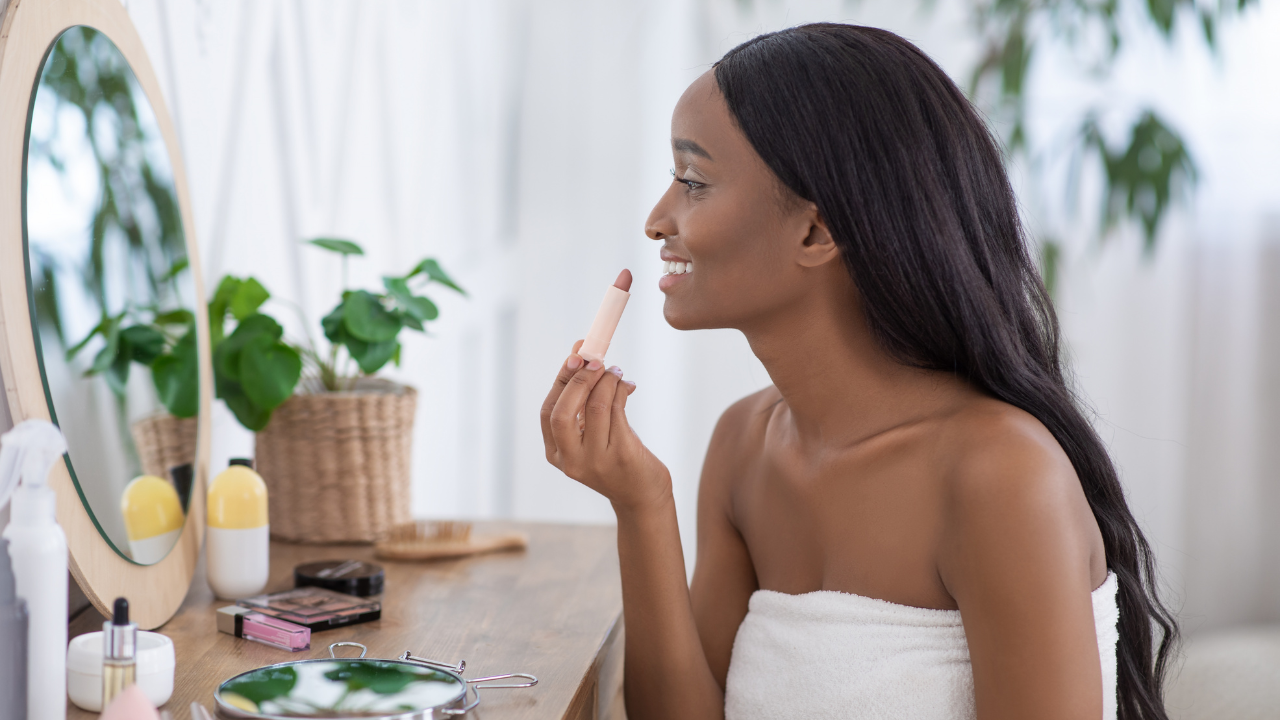 Perfect Nude Lipsticks For Black Women Over 40