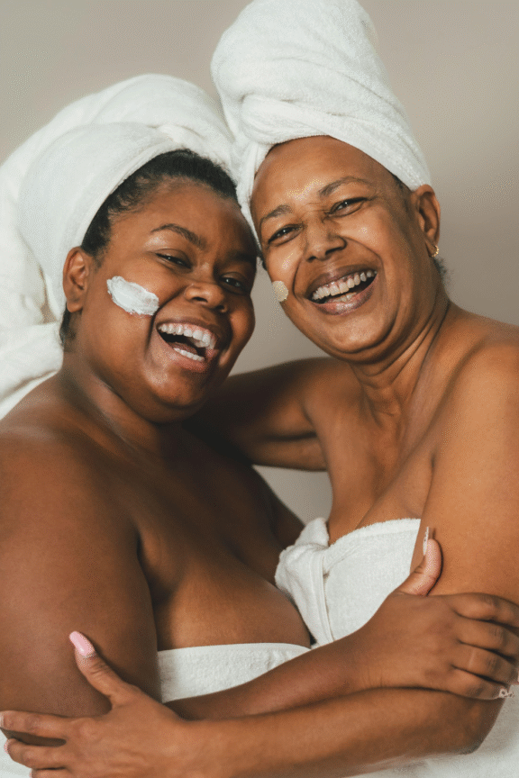 How to Age Gracefully and Look Radiant: Skincare Tips for Black Women Over 40